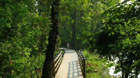 hike the trails Mahh Daah Hey Trail Association in Astoria Dickinson location